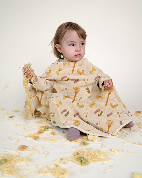 Hol dir jetzt das kuschelige Lätzchen für dein Kind!