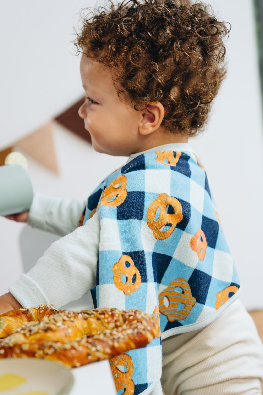 "Boo" Lätzchen - Pretzel Club