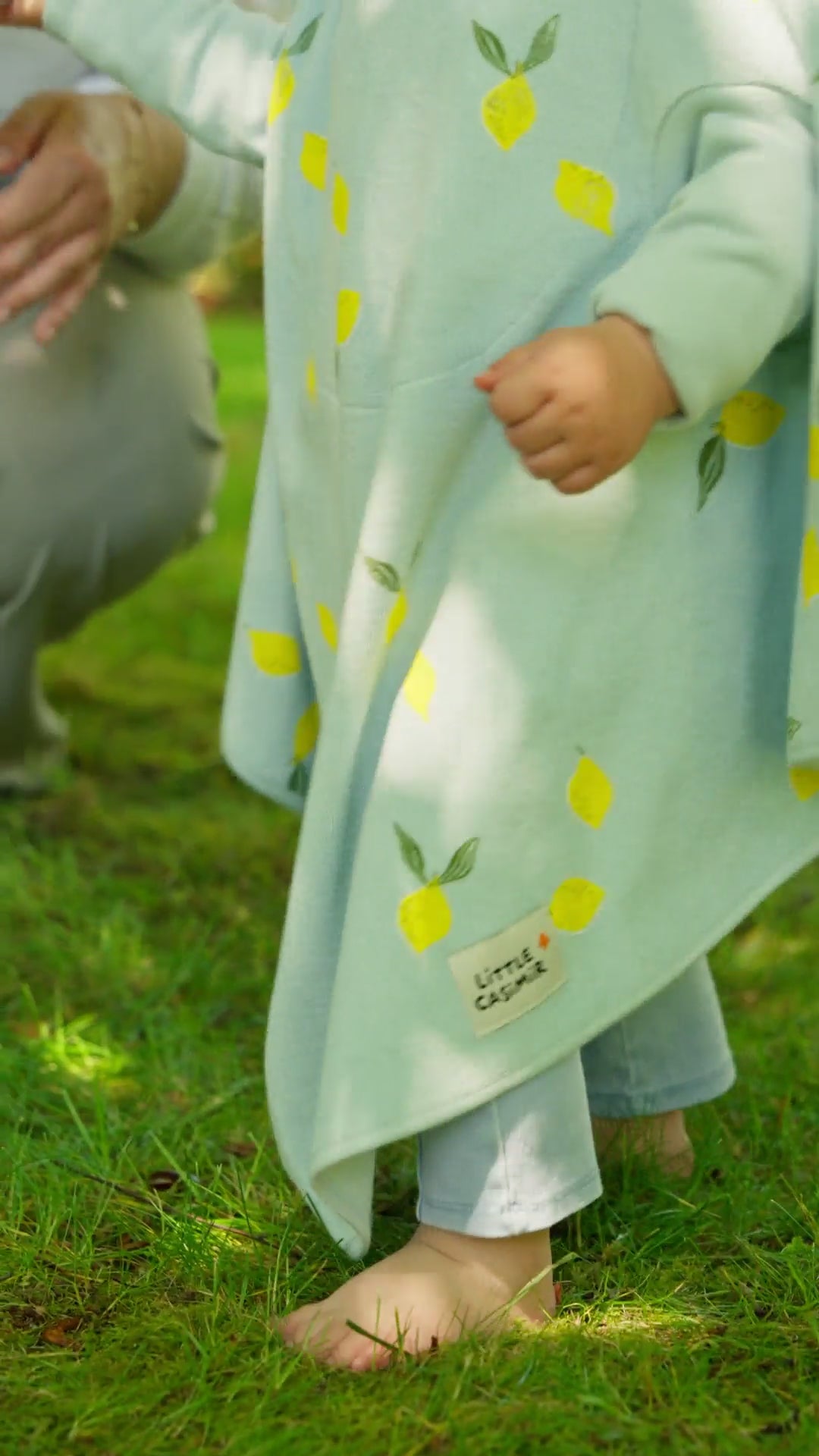 “Boo” Bib – Lemon Sorbet