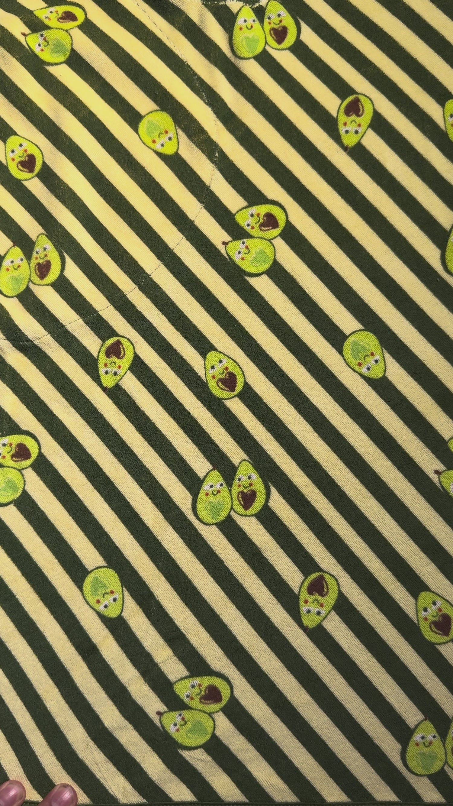“Boo“ Lätzchen -  Avocado Avenue